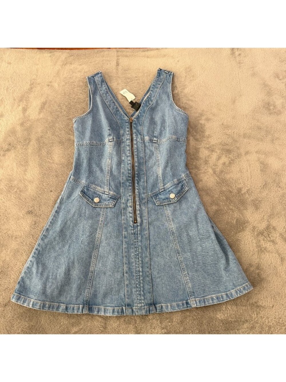 NWT Gap 2026 Sleeveless Zippered Front V Neck Denim Mini Dress MEDIUM
